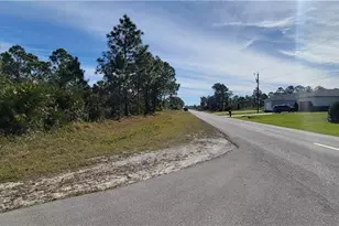 917 Nimitz Blvd, Lehigh Acres, FL 33974 - Photo 7