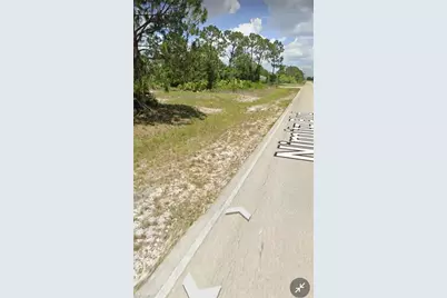 919 Nimitz Blvd, Lehigh Acres, FL 33974 - Photo 7