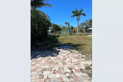 27575 Tarpon Way, Bonita Springs, FL 34134 - Photo 7