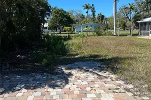 27575 Tarpon Way, Bonita Springs, FL 34134 - Photo 7