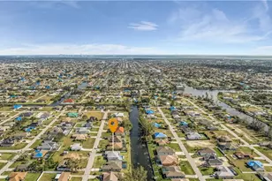 318 SE 15th Terrace, Cape Coral, FL 33990 - Photo 7
