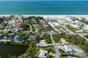 327 Palm Lake Dr, Sanibel, FL 33957 - Photo 1