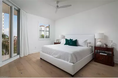 470 Launch Cir #V401, Naples, FL 34108 - Photo 13