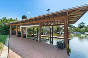 2180 Harbor Ln, Naples, FL 34104 - Photo 27