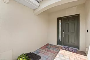 3725 Crofton Court, Fort Myers, FL 33916 - Photo 5
