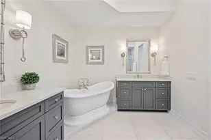 831 Sailaway Ln, Naples, FL 34108 - Photo 17