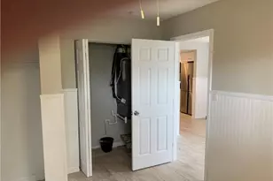 819 Courtington Ln, Fort Myers, FL 33919 - Photo 9