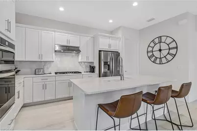 9032 Saint Lucia Dr, Naples, FL 34114 - Photo 3