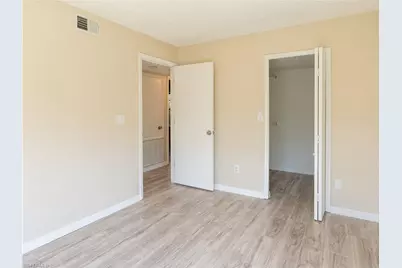 5007 Laguna Bay Cir #37, Kissimmee, FL 34746 - Photo 9