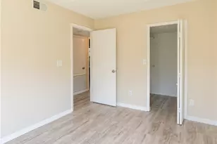 5007 Laguna Bay Cir, Kissimmee, FL 34746 - Photo 9