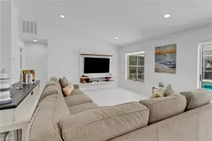 172 Plantation Cir, Naples, FL 34104 - Photo 13