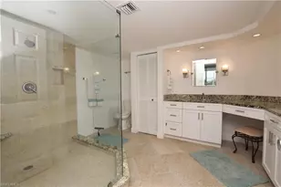 21 Bluebill Ave, Naples, FL 34108 - Photo 27
