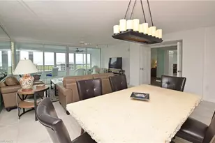 21 Bluebill Ave, Naples, FL 34108 - Photo 15