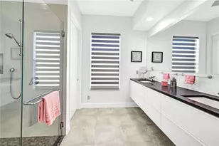 304 NE 14th Ave, Cape Coral, FL 33909 - Photo 21