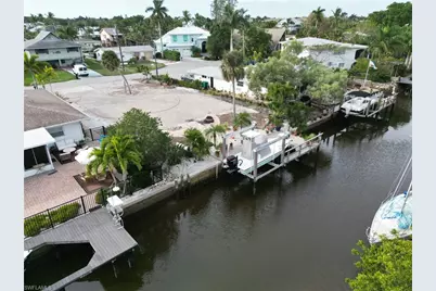 2723 Shoreview Dr, Naples, FL 34112 - Photo 1