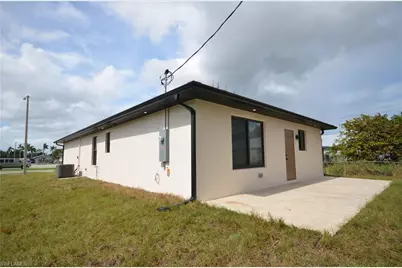 2188 Barker Blvd, Fort Myers, FL 33916 - Photo 27