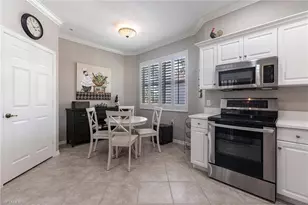 3989 Bishopwood Ct E, Naples, FL 34114 - Photo 13