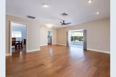 1036 Lake Shore Ct, Naples, FL 34103 - Photo 5
