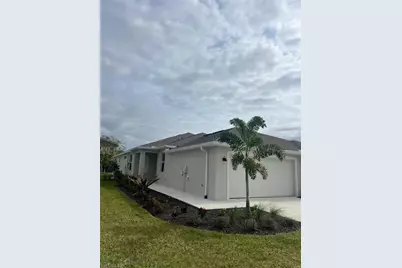 9099 Leatherwood Loop, Lehigh Acres, FL 33936 - Photo 9