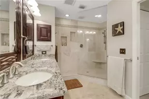 537 Club Side Dr, Naples, FL 34110 - Photo 15