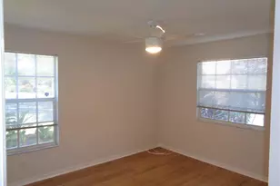 264 Perignon Pl, Naples, FL 34119 - Photo 11