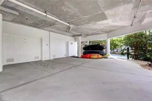 400 Flagship Dr, Naples, FL 34108 - Photo 33