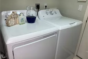 3595 Laurel Greens Ln N, Naples, FL 34119 - Photo 17