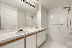 6401 Aragon Way, Fort Myers, FL 33966 - Photo 15