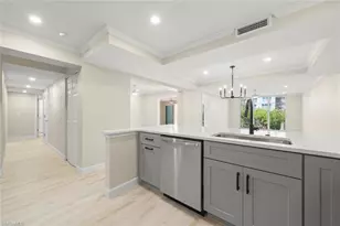 200 Periwinkle Way, Sanibel, FL 33957 - Photo 25