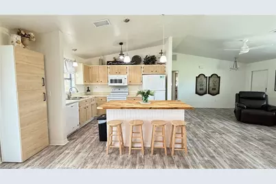 18161 Interlochen Ln, Alva, FL 33920 - Photo 7