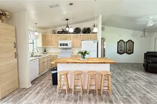 18161 Interlochen Ln, Alva, FL 33920 - Photo 7