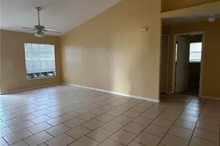 1926 NE 15th Ln, Cape Coral, FL 33909 - Photo 9