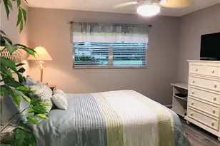 200 Turtle Lake Ct, Naples, FL 34105 - Photo 13