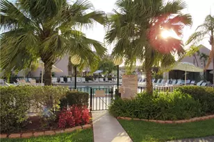 200 Turtle Lake Ct, Naples, FL 34105 - Photo 33