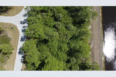 1146 Randolph St, Lehigh Acres, FL 33974 - Photo 7