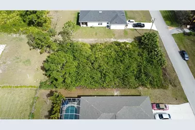 3304 61st St W, Lehigh Acres, FL 33971 - Photo 3