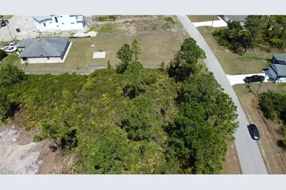 312 Hermosa Ave, Lehigh Acres, FL 33974 - Photo 5