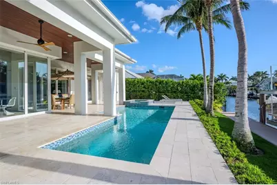 1880 Sandpiper St, Naples, FL 34102 - Photo 5