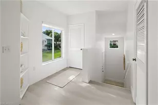 784 Willowbrook Dr, Naples, FL 34108 - Photo 5