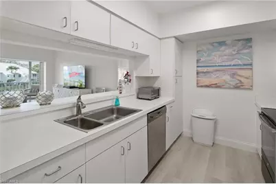 784 Willowbrook Dr #607, Naples, FL 34108 - Photo 9