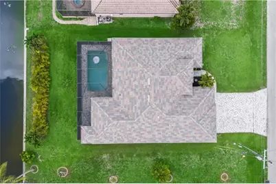 302 SW 31st Ter, Cape Coral, FL 33914 - Photo 11