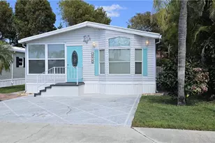 1012 Crystal Lake Dr, Naples, FL 34120 - Photo 3