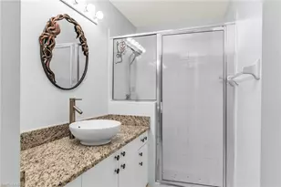 194 Newport Dr, Naples, FL 34114 - Photo 17