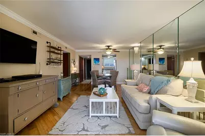 2121 Collier Ave #518, Fort Myers, FL 33901 - Photo 9