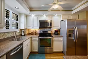 2121 Collier Ave, Fort Myers, FL 33901 - Photo 1