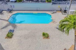 1100 Pine Ridge Rd, Naples, FL 34108 - Photo 9