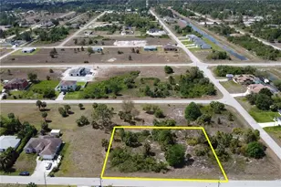 912 Mercury Ave S, Lehigh Acres, FL 33974 - Photo 7