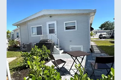 4550 Sawmill Dr E, Estero, FL 33928 - Photo 21