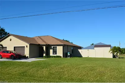 526-528 SE 5th Pl, Cape Coral, FL 33990 - Photo 3