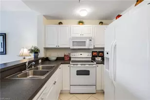 4430 Botanical Pl Cir, Naples, FL 34112 - Photo 9